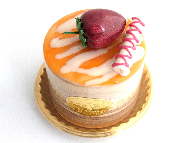 ma723　コルビージャックチーズケーキにいちご（丸）ケーキオルゴール