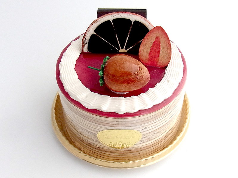 de291　カットフルーツと生クリームにいちご（3号ホール）ケーキオルゴール