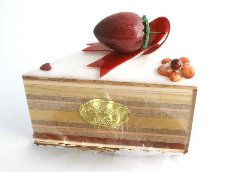 sa107　赤リボンにいちごショートケーキオルゴール