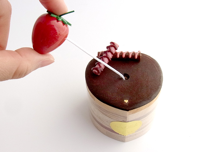 【残り1点】ha237　ティラミス風味にいちご（ハート）ケーキオルゴール
