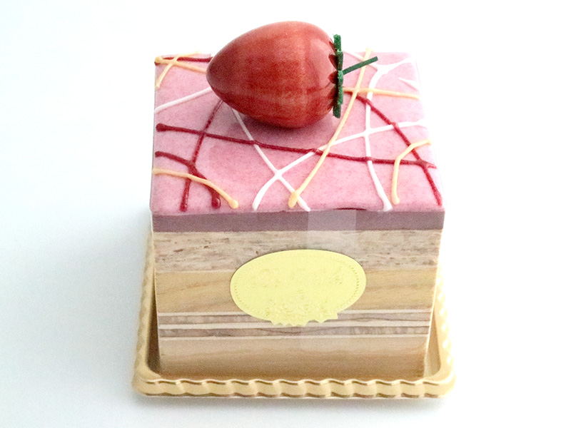 se289　ルビーチョコにいちご（正方形）ケーキオルゴール